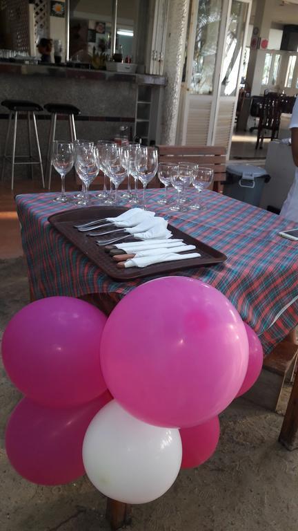 Tony Home And Restaurant Karon Dış mekan fotoğraf