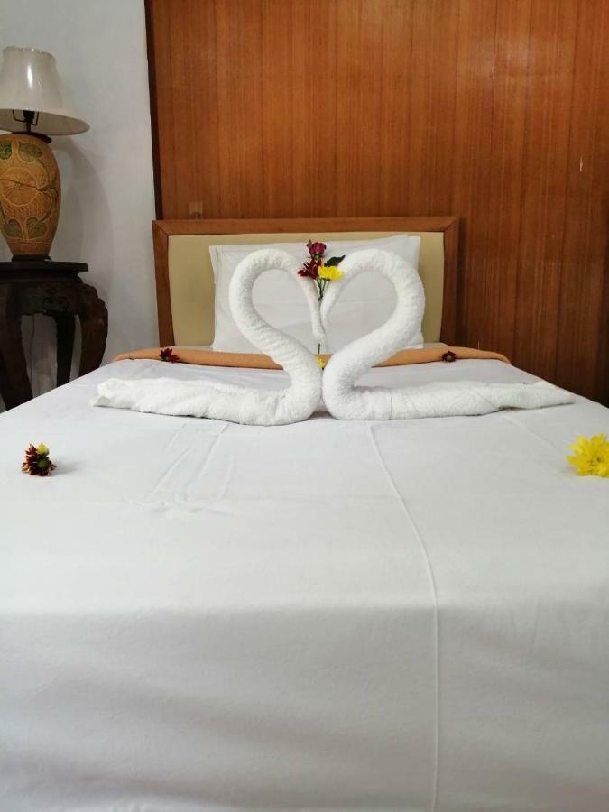 Tony Home And Restaurant Karon Dış mekan fotoğraf